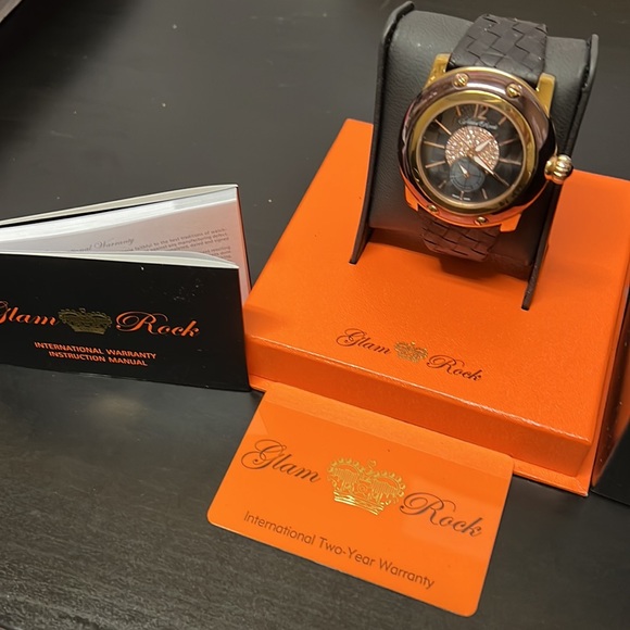 Glam Rock watch with diamonds - Picture 2 of 8